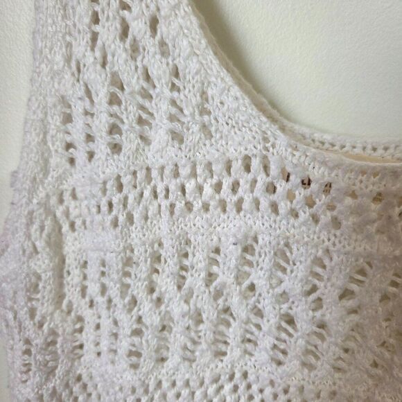 EUC HOLLISTER SCOOP NECK CROCHET TANK TOP SIZE M - Picture 6 of 14